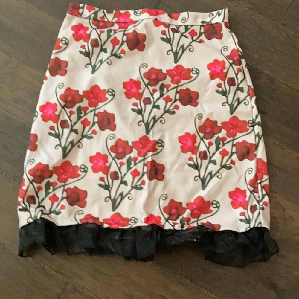 Misslook Tan with pink flowers size XL skirt